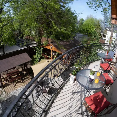 Vicze Apartmanhaz Guest house