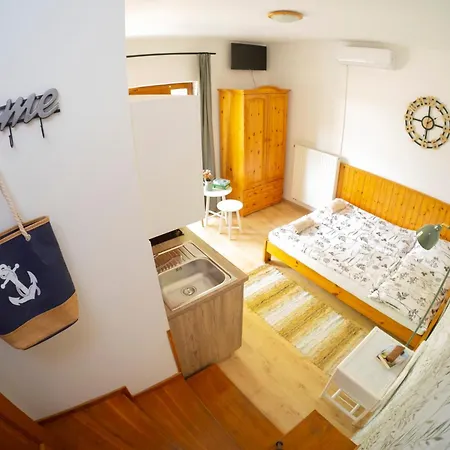 Πανσιόν Vicze Apartmanhaz