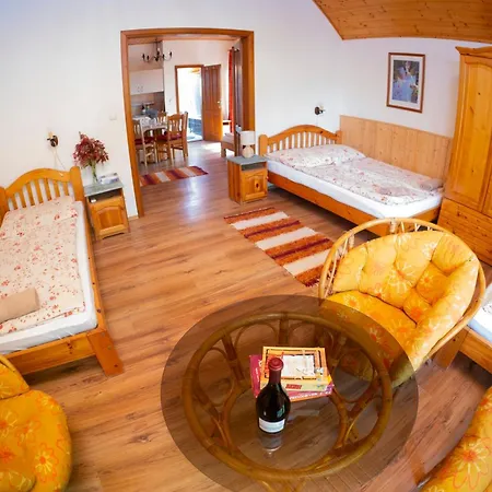 Vicze Apartmanhaz 3* Σίοφοκ