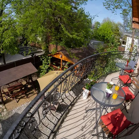 Vicze Apartmanhaz 3*