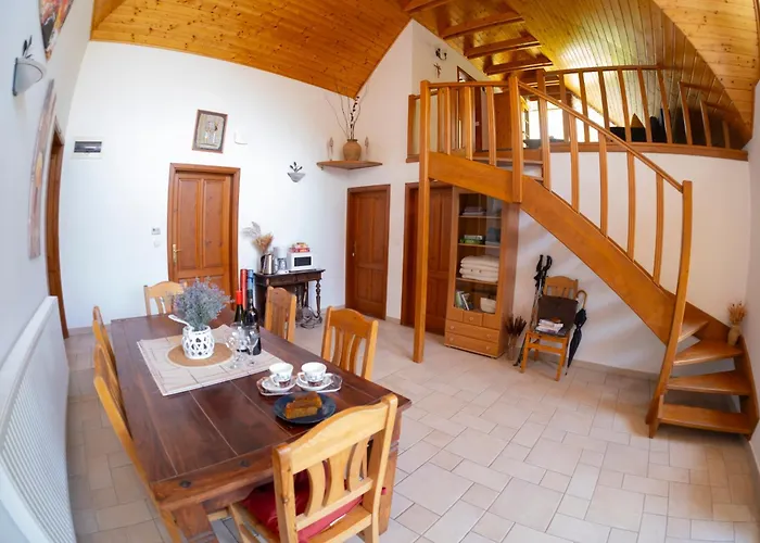 Vicze Apartmanhaz 3*